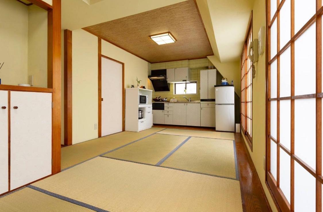 日式公寓 Tōkyō Extérieur photo
